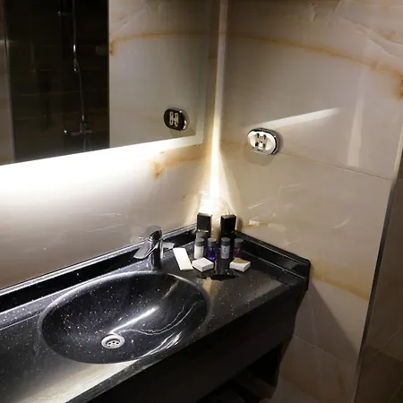 Hotel Newway 3*